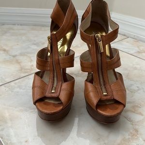 Selling Michael kors shoes